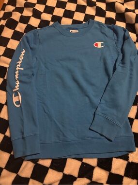 Size xlarge champion long sleeve blue crew neck
